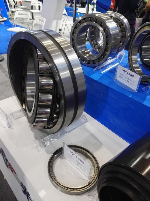 Multi-angle turning operation of joint bearings